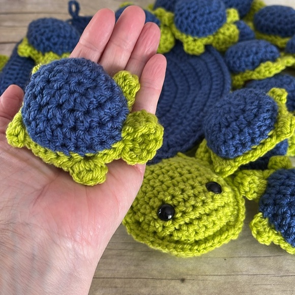 Mama Turtle & Babies Matching Game Early Learning Colors Game For Toddlers - Picture 8 of 14